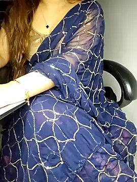 Snapshot of aliyaah_singh chatting on 24, 1, 2025 aliyaah singh online show from 24, 1, 2025