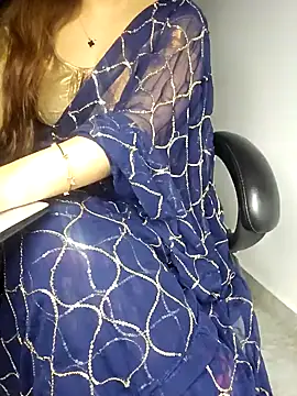 Snapshot of aliyaah_singh chatting on 24, 1, 2025 aliyaah singh online show from 24, 1, 2025