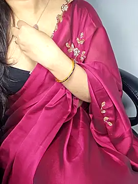 Snapshot of aliyaah_singh chatting on 19, 9, 2025 aliyaah singh online show from 19, 9, 2025