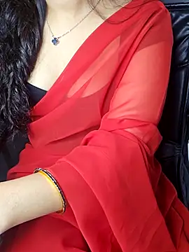 Snapshot of aliyaah_singh chatting on 7, 10, 2025 aliyaah singh online show from 7, 10, 2025