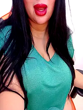 Snapshot of Queen_sousou chatting on 3, 10, 2025 Queen sousou online show from 3, 10, 2025