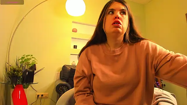 BattyMoll online show from 10, 12, 2024