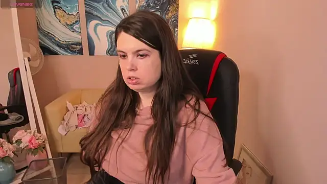 BattyMoll online show from 7, 1, 2025