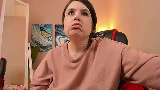 BattyMoll online show from 1, 3, 2025