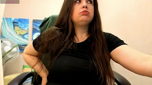 BattyMoll online show from 4, 12, 2025