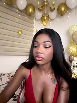 Snapshot of Vane_Rossee chatting on 28, 10, 2025 Vane Rossee online show from 28, 10, 2025