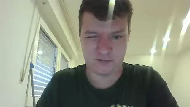 Snapshot of Tommyboy1279 chatting on 20, 3, 2025 Tommyboy1279 online show from 20, 3, 2025