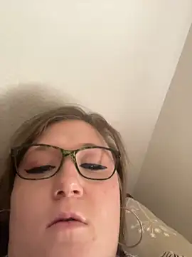 Snapshot of JadeDaMilf chatting on 3, 2, 2025 JadeDaMilf online show from 3, 2, 2025