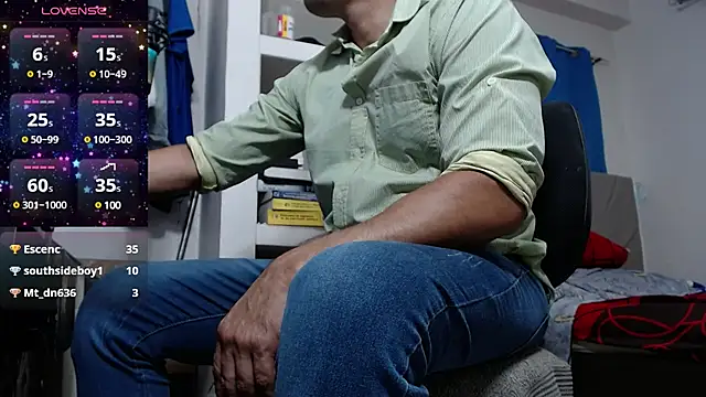 Snapshot of lewislamxxx_hot chatting on 14, 2, 2025 lewislamxxx hot online show from 14, 2, 2025