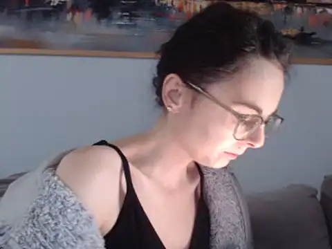 cleophee online show from 4, 3, 2025