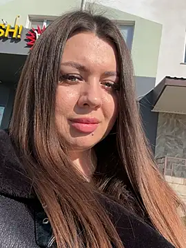 Sara Slow online show from 25, 2, 2025