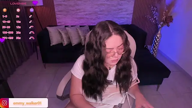 emmy walker online show from 4, 12, 2025