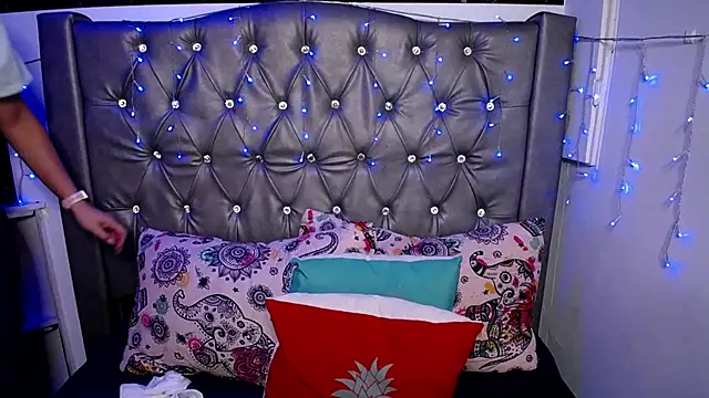 LAILAGUMMY online show from 13, 2, 2025