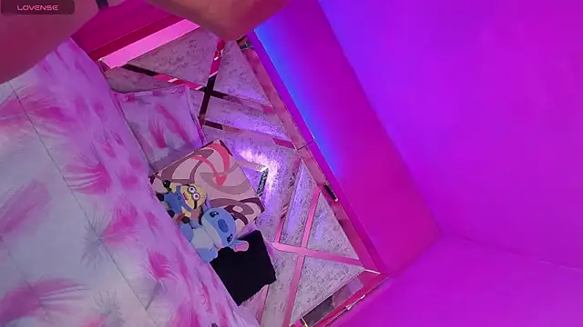 anapuala sexxx online show from 1, 2, 2025