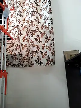 Snapshot of captain_juicyprecum chatting on 11, 3, 2025 captain juicyprecum online show from 11, 3, 2025