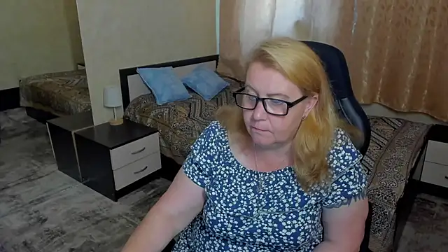 Snapshot of Frau_Marta chatting on 21, 6, 2026 Frau Marta online show from 21, 6, 2026