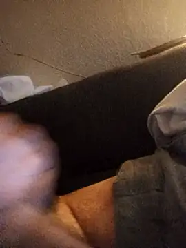 Snapshot of BunnyandClydeDk chatting on 5, 1, 2025 BunnyandClydeDk online show from 5, 1, 2025