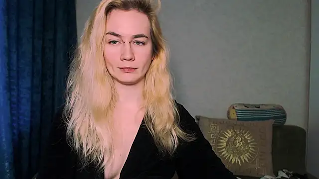 Snapshot of xxxcharismaaa chatting on 13, 12, 2024 xxxcharismaaa online show from 13, 12, 2024