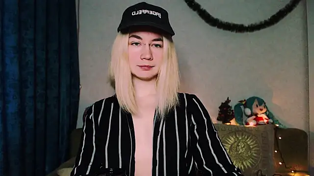 Snapshot of xxxcharismaaa chatting on 2, 1, 2025 xxxcharismaaa online show from 2, 1, 2025