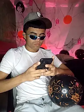 Snapshot of pinedasex777 chatting on 8, 10, 2025 pinedasex777 online show from 8, 10, 2025