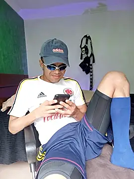 Snapshot of pinedasex777 chatting on 16, 11, 2025 pinedasex777 online show from 16, 11, 2025