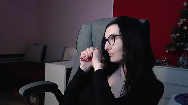 Snapshot of Alina_Lamour chatting on 16, 12, 2024 Alina Lamour online show from 16, 12, 2024