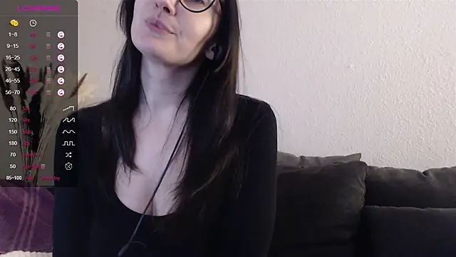 Snapshot of Alina_Lamour chatting on 9, 2, 2025 Alina Lamour online show from 9, 2, 2025