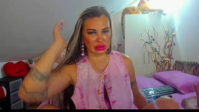 Raffaelababy online show from 15, 9, 2025