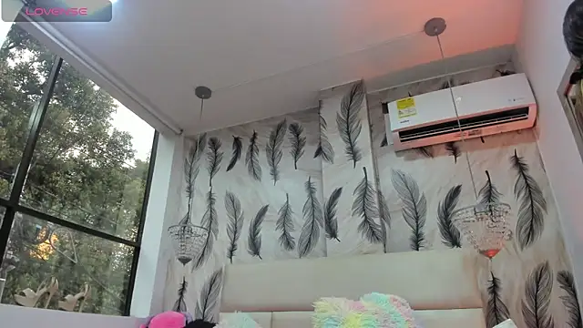 Vivi prinncess online show from 28, 9, 2025