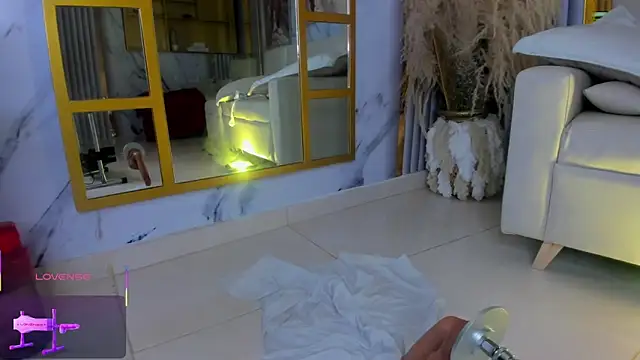 Snapshot of erotik_lady chatting on 12, 2, 2025 erotik lady online show from 12, 2, 2025