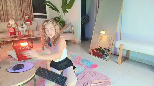 Snapshot of erotik_lady chatting on 16, 11, 2025 erotik lady online show from 16, 11, 2025