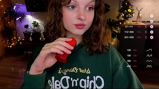 Snapshot of AliceKingsleigh chatting on 19, 1, 2025 AliceKingsleigh online show from 19, 1, 2025