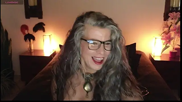 milfettefab online show from 2, 2, 2025