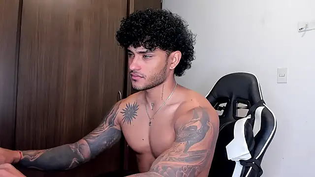 Snapshot of Alessandro_Vanni chatting on 18, 1, 2025 Alessandro Vanni online show from 18, 1, 2025