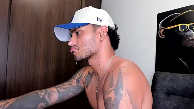 Snapshot of Alessandro_Vanni chatting on 11, 3, 2025 Alessandro Vanni online show from 11, 3, 2025