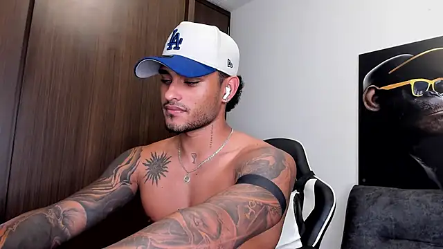 Snapshot of Alessandro_Vanni chatting on 12, 3, 2025 Alessandro Vanni online show from 12, 3, 2025