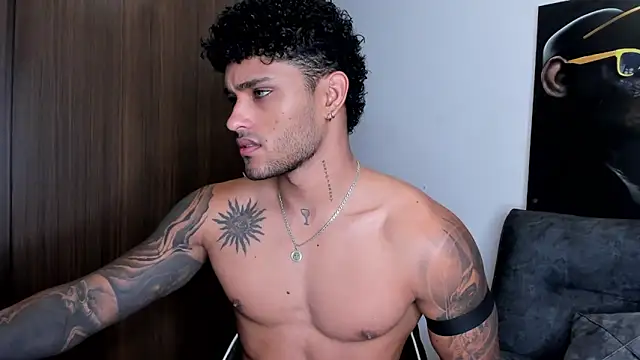 Snapshot of Alessandro_Vanni chatting on 15, 3, 2025 Alessandro Vanni online show from 15, 3, 2025