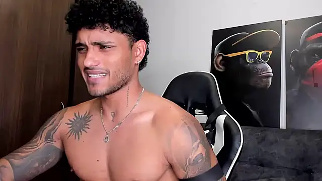 Snapshot of Alessandro_Vanni chatting on 18, 3, 2025 Alessandro Vanni online show from 18, 3, 2025