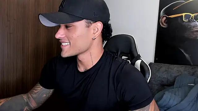 Snapshot of Alessandro_Vanni chatting on 19, 3, 2025 Alessandro Vanni online show from 19, 3, 2025