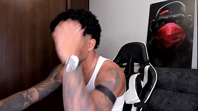 Snapshot of Alessandro_Vanni chatting on 21, 3, 2025 Alessandro Vanni online show from 21, 3, 2025