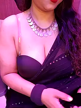 Snapshot of indian_passion chatting on 5, 10, 2025 indian passion online show from 5, 10, 2025