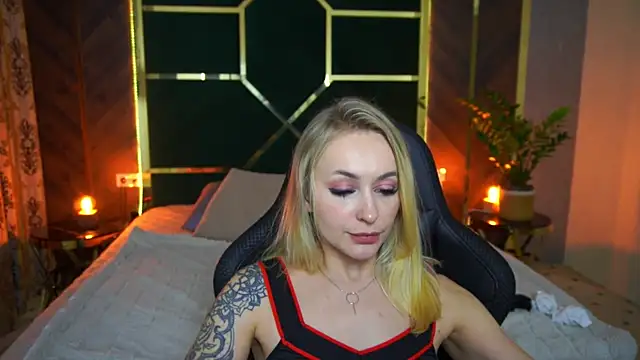 GraceCandy online show from 5, 3, 2025