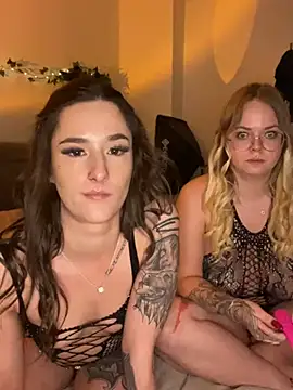 Snapshot of joanaelaa chatting on 15, 12, 2024 joanaelaa online show from 15, 12, 2024