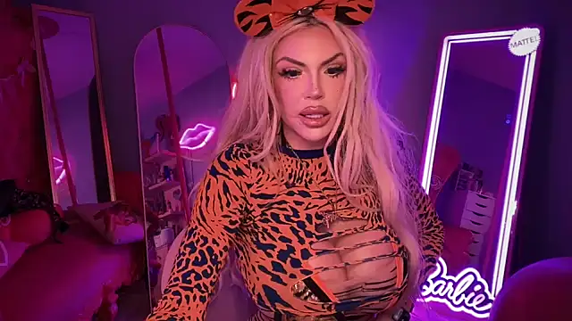 bimbotwerkqueen online show from 1, 11, 2025