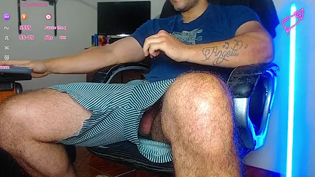 Snapshot of --mAk-- chatting on 23, 1, 2025 --mAk-- online show from 23, 1, 2025