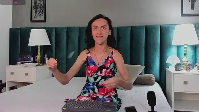 Snapshot of Karol_fenixx chatting on 9, 1, 2025 Karol fenixx online show from 9, 1, 2025