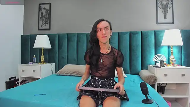 Snapshot of Karol_fenixx chatting on 4, 2, 2025 Karol fenixx online show from 4, 2, 2025