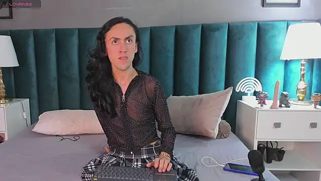 Snapshot of Karol_fenixx chatting on 7, 3, 2025 Karol fenixx online show from 7, 3, 2025