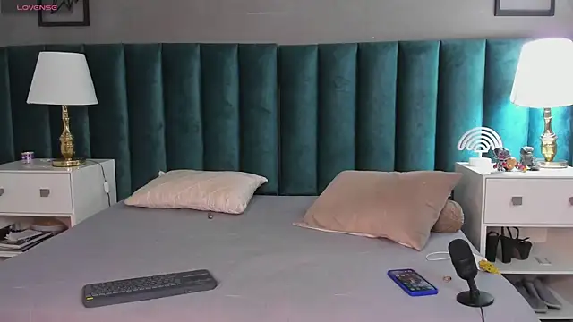 Snapshot of Karol_fenixx chatting on 12, 3, 2025 Karol fenixx online show from 12, 3, 2025