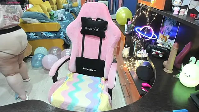 Softie Sofy online show from 8, 3, 2025